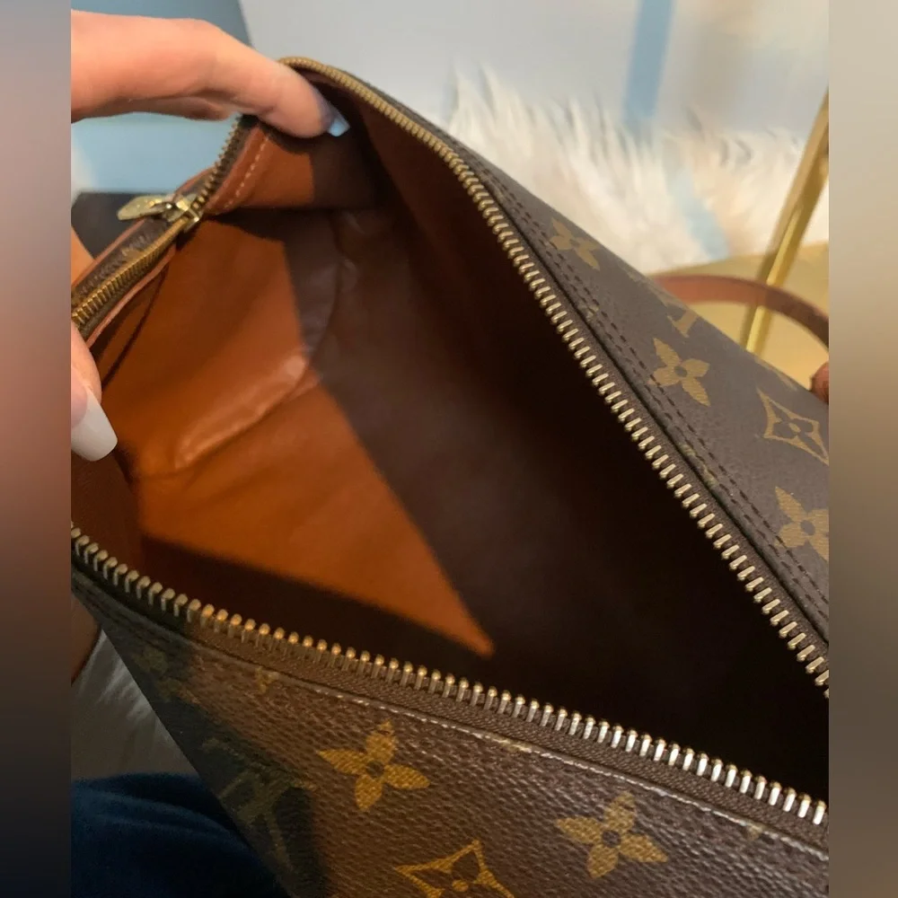 1993 authentic Louis Vuitton Papillon 30 handbag